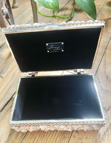 Isabella Adams Crystal Starfish Coral & Seashell Keepsake Jewelry Shell Box - Picture 7 of 10