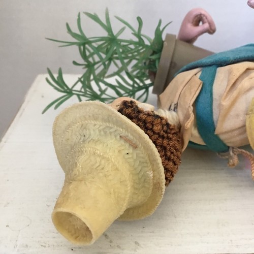Vintage Klumpe 9.5” Felt Doll Gardener Plant  Barcelona Spain - Picture 15 of 16