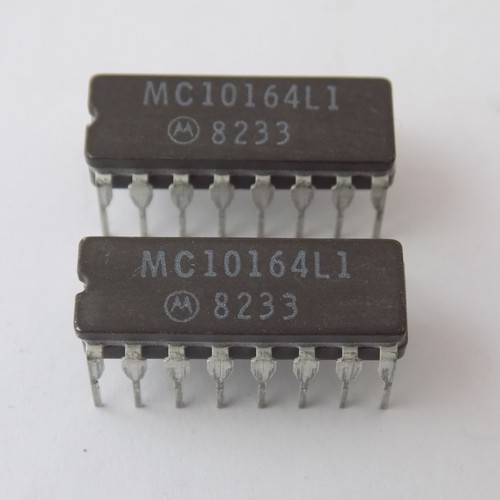 1x MC10164L1 Motorola 8-Zeilen Multiplexer 10164 IC - Bild 3 von 3