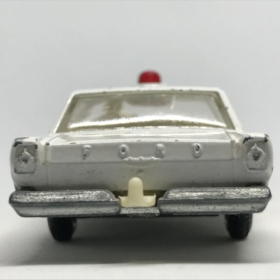 Lesney Matchbox No. 55/59 Police Ford Galaxie 1966 White - Made In England W/Box - Image 3 of 4