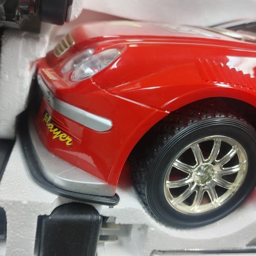 2006 Red Mercedes CLK (likeness) RC Racing Discontinued QD Rocket. Rui Xing - Picture 4 of 12