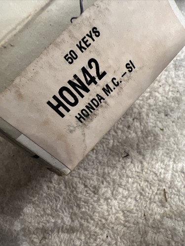 Lots of 2 New Silca HON42 Type Plastic Head Key Blanks for Honda Motorcycles - Picture 2 of 2