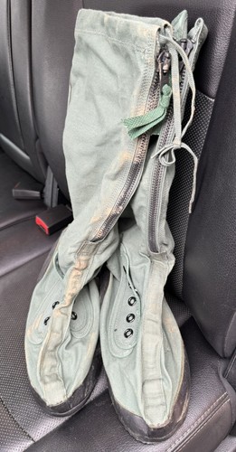 USGI Extreme Cold Weather N-1B MUKLUK Boots (Size SMALL) - Picture 2 of 6