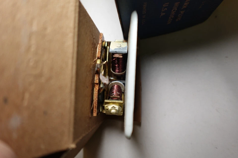 1946 1947 OLDSMOBILE SERIES 66 76 78 98 FUEL GAUGE N.O.S. NEW OLDS FUEL GAUGE - Image 4 of 4