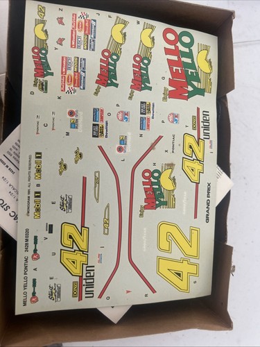 Monogram #42 Mello gelb Pontiac Stock Car Modellbausatz 1/24 Open Box nicht gestartet - Bild 7 von 7