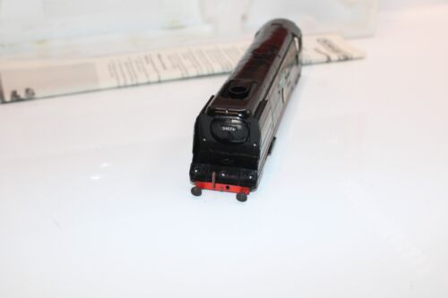 Hornby OO R074 Battle of Britain BoB 41 Squadron BR Green 34076 Loco Body & Box - Picture 5 of 10