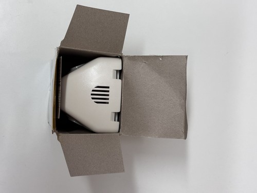 Primera cubierta de salida de seguridad con acortador de cable para a prueba de bebé ~ NUEVA en caja - Imagen 9 de 12