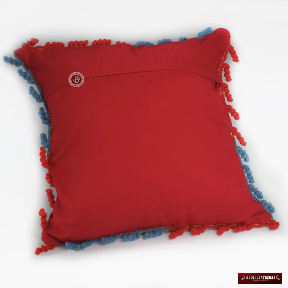 Embroidered pillow covers 18x18", Cat design,  Peruvian Accent Alpaca pillows - Image 4 of 4