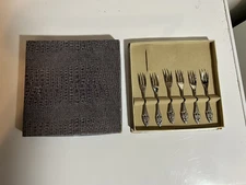 Pako-Meta stainless steel cocktail/dessert forks