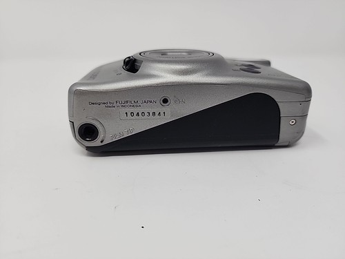 Fujifilm Discovery 70S Zoom Date 35mm 70mm Point & Shoot Film Camera Tested - Picture 10 of 10