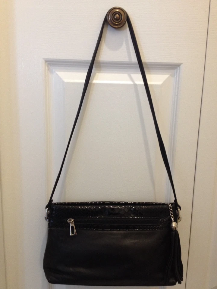 Women handbags shoulder bags genuine leather black Due Fratelli MADE CANADA Foto 3 de 4