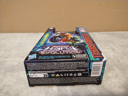 Crashbar Deluxe Class - Sealed figure - Transformers Generations : Legacy - Picture 13 of 13