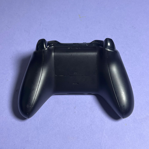 Genuine Xbox One Wireless Controller Black - Accessory - Picture 2 of 2