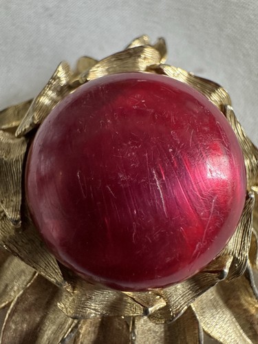 Brutalist Comet Flower Burst Gold Toned Vintage Brooch Red Pink B19 - Picture 4 of 8