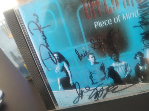 Piece of Mind - Off Limits-autographed By Entire Band. RARE MUSIC CD - Picture 3 of 8