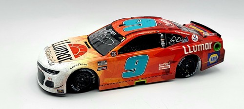 CHASE ELLIOTT 1/24 2021 LLUMAR COTA RACE WIN AUTOGRAPHED ELITE - Picture 7 of 24