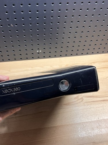 Xbox 360 S Slim Model 1439 Matte Black Console Only Tested 250GB Hard Drive - Picture 6 of 6