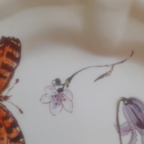 Antique 19th Century Wedgwood Creamware Plate. Butterflies,flowers, insect. - Picture 10 of 16