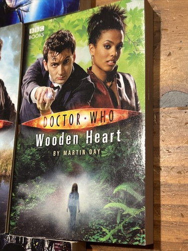 10 Dr Who Novels - Picture 5 of 13