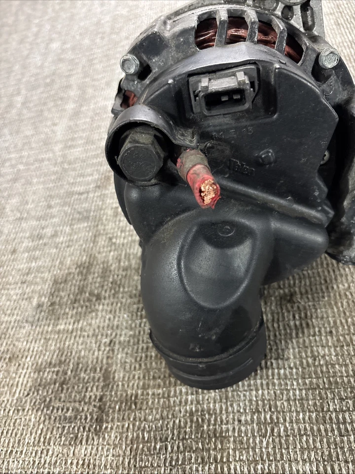 宝马 325xi 交流发电机 2004 — 第 4/4 张图片