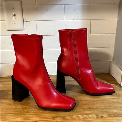 Gianni Bini Border-Line Red Ankle Boots with Black Heel Square Toe Size 6.5 NWOB