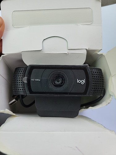 New Logitech C920s Pro HD 1080P Webcam With Privacy Shutter SB - Photo 4/6