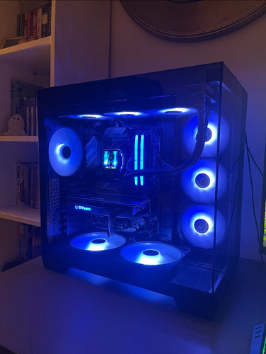 High-end 4K Gaming PC | Ryzen 7 9800x3D | RTX 4070 SUPER NVIDIA | 32GB RAM DDR5 - Picture 2 of 3