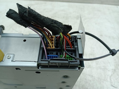 SEAT LEON STEREO RADIO HEAD UNIT 5F0035834C MK3 2012 - 2020 - Picture 8 of 12