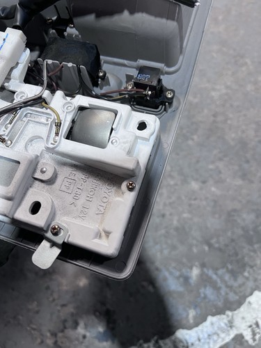 Faro techo interior Toyota Aristo Jzs161 LEXUS GS 300 - Imagen 6 de 7