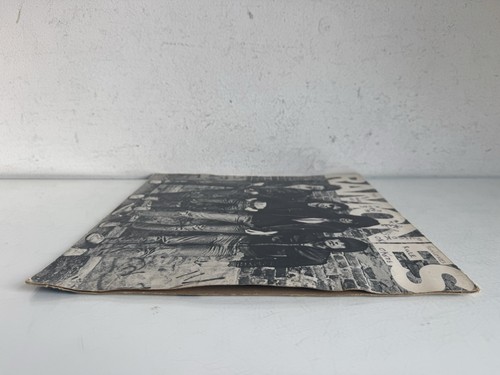 "The Ramones" – Debut LP (1976 UK 1st Pressing) | Worn Sleeve with Punk Graffiti - Picture 23 of 24