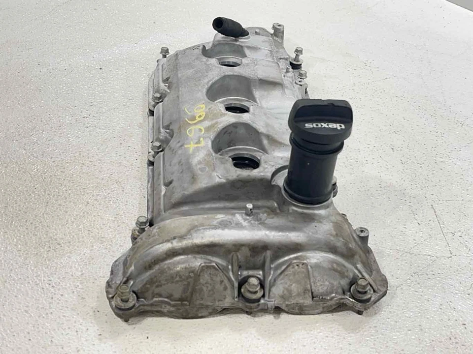Fits 2013 - 2016 GMC ACADIA 3.6L LH Driver Side Valve Cover 12617165 OEM - Image 3 of 4