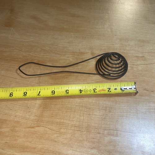 Antiker 40er Jahre aufgerollter Draht Bienenstock Ei Separator & Schneebesen gealtert Metall Patina - Bild 5 von 5