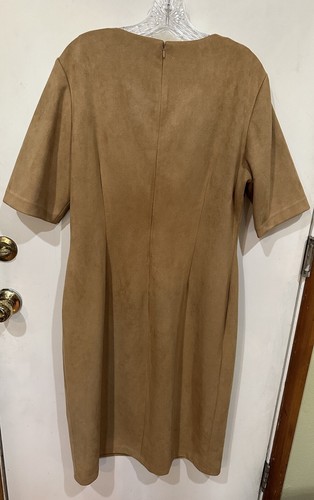 Anne Klein Womens Size 16 Faux Suede Short Sleeve Camel Color Dress NWOT 1/2 Zip - Picture 4 of 11