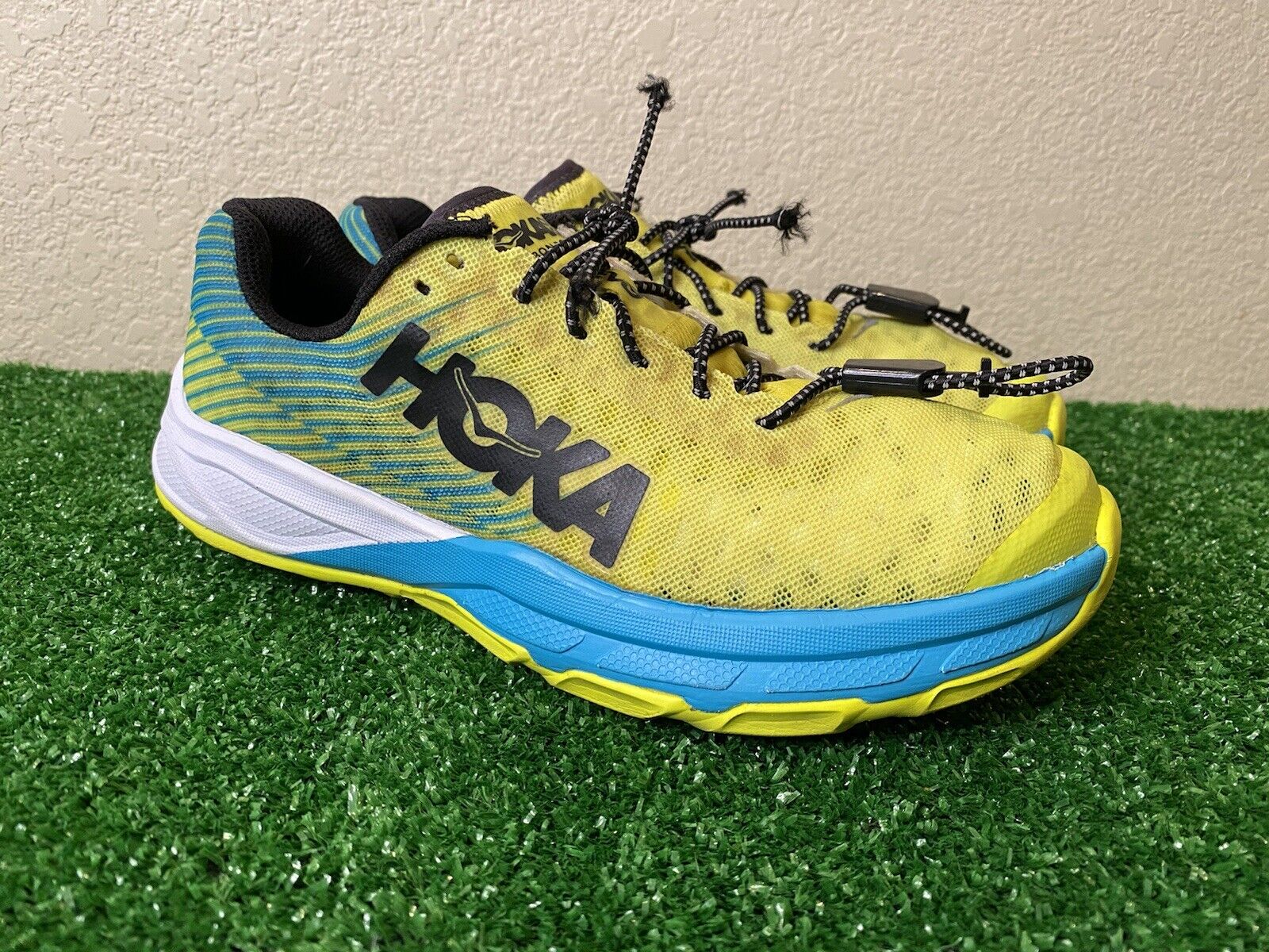 hoka one one evo carbon rocket mens 6