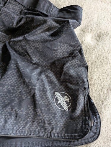 HAYABUSA MMA Fight Shorts Mens Medium Black Mid-Thigh Kickboxing Jiu Jitsu - Picture 2 of 5