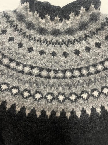 Eddie Bauer 100% Lambswool Turtleneck Sweater Gray w/ Lighter Yoke Women's SMALL - Picture 4 of 8