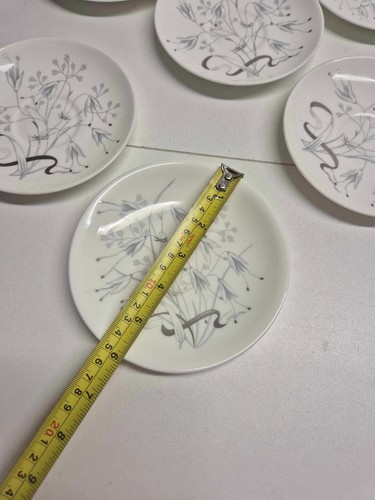 Wedgwood Bone China Wild Oats 3 saucers with 3 small plates ( H91) - Picture 9 of 10