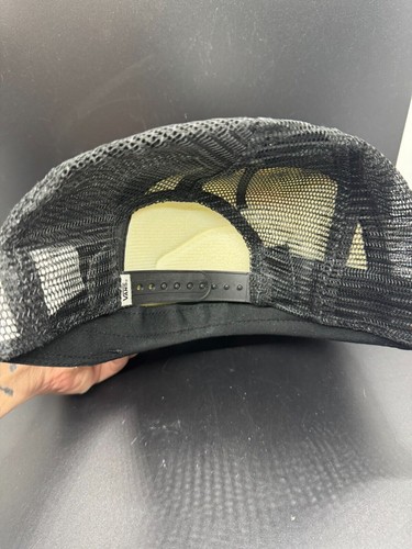 VANS Vintage Trucker Hat Cap Floral Front - Snapback & Mesh Back -Unisex - Picture 2 of 3