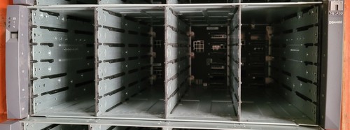 Netapp DS4486 Disk Array Shelf w/ 2x IOM6 Controllers, 4x PSU - Picture 1 of 2