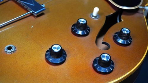 Used 1967 Gibson ES-335TD Sparkling Burgundy / Gold Numbered PAF 3.9kg W/OHSC - Picture 4 of 12