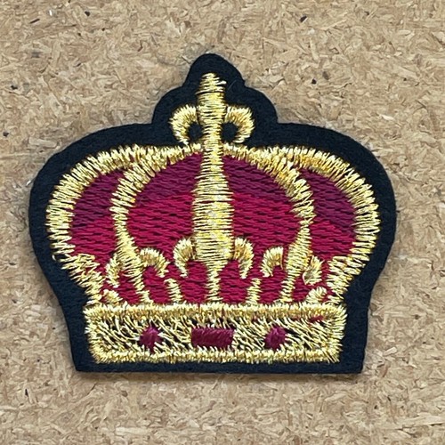 2pc Shape Crown Gold Red royal Embroidered Patch Iron On Cloth Craft #2064 - Picture 3 of 3