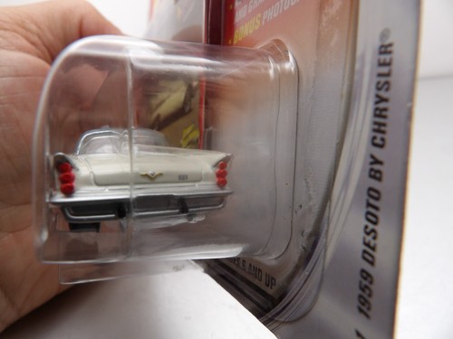 WHITE LIGHTNING 1959 DESOTO BY CHRYSLER JOHNNY LIGHTNING MOPAR OR NO CAR 1:64 - Picture 3 of 6