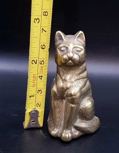 Small Vintage 3" Brass Sitting Cat - Great For Display - Picture 8 of 9