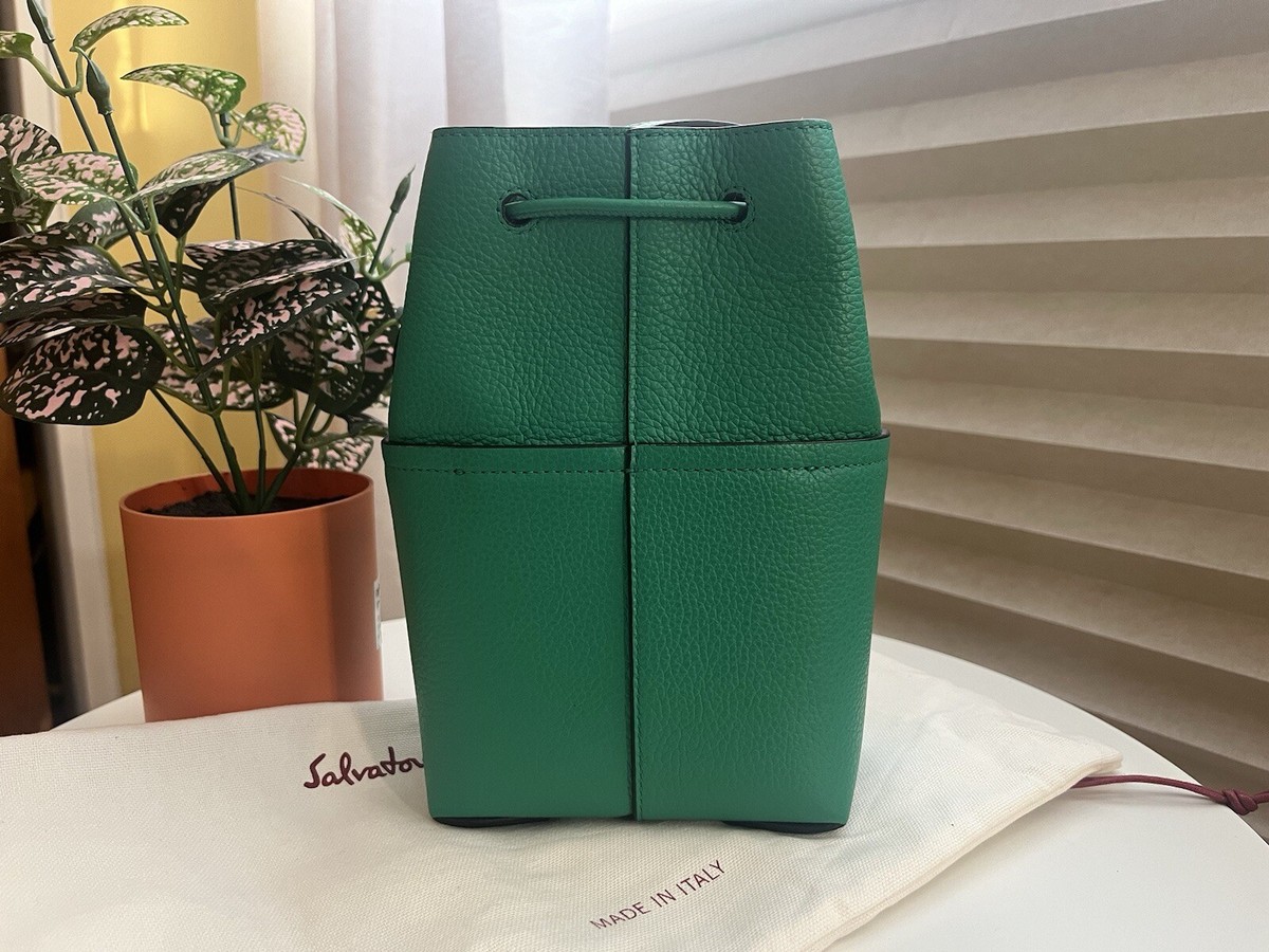 【SALVATORE FERRAGAMO】 SOFT BUCKET BAG GANCINI Gancini bucket bag (XS) - Women | Ferragamo