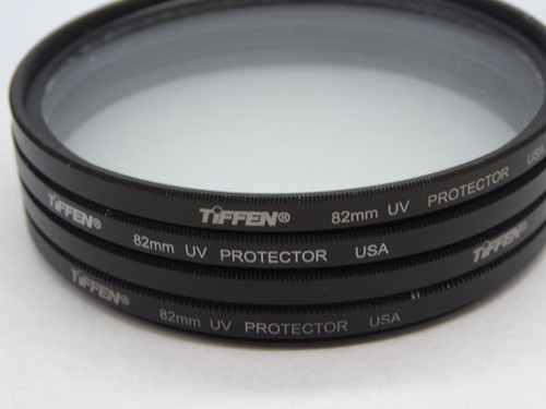 Tiffen 82mm UV Protector Filter -vgc no scratches safety protect quality filter - Picture 3 of 8