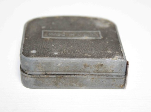 Vintage Roe 10 Ft Tape Measure Silver Tape Made USA - Picture 4 of 7