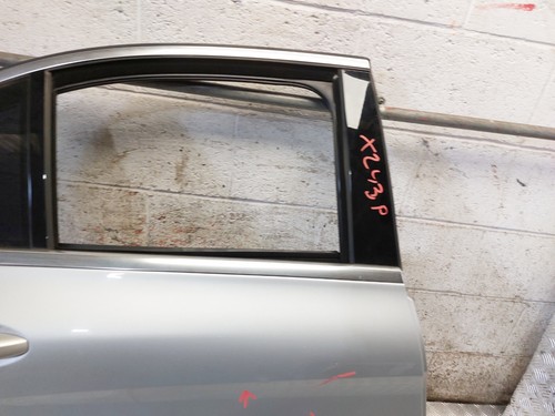MERCEDES BENZ C CLASS W205 SALOON COMPLETE DOOR REAR RIGHT SIDE SILVER 775 2018 - Picture 5 of 24