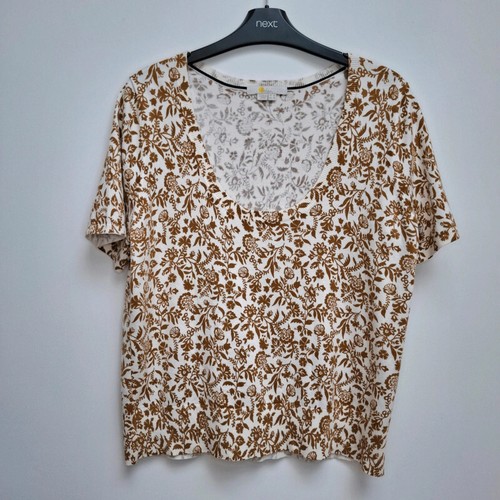 Boden Top Women's Short Sleeve Floral Blouse Knitted Beige Cotton Stretch - Picture 7 of 7