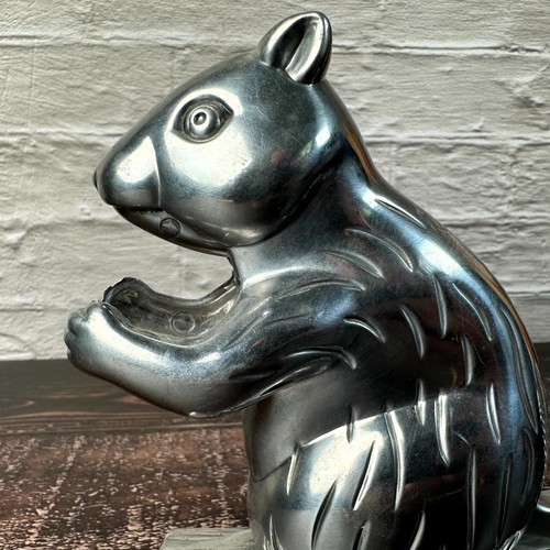Vintage Heavy Duty Cast Aluminum Metal Nutty Squirrel Nutcracker Silver Tabletop - Picture 2 of 12