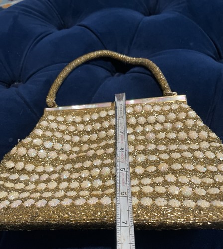 Vintage 1950s Gold Beaded Lucite Purse Hong Kong Cream Floral Shells 7 X 10 - Picture 11 of 11